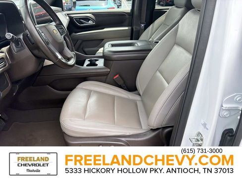 Used 2024 Chevrolet Suburban LT AWD/4WD image 25