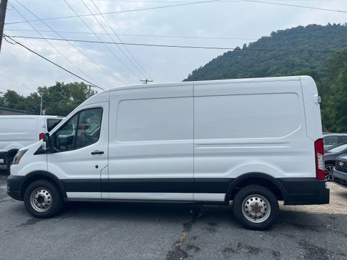 Certified 2023 Ford Transit 250 Medium Roof AWD w/ Interior Upgrade Package image 7