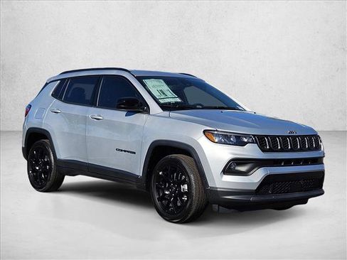New 2026 Jeep Compass Latitude AWD/4WD image 7