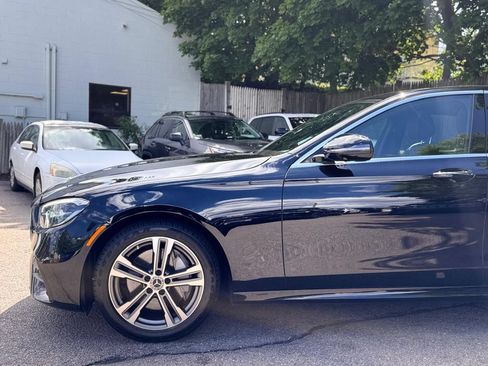 Used 2023 Mercedes-Benz E 350 4MATIC Sedan image 11