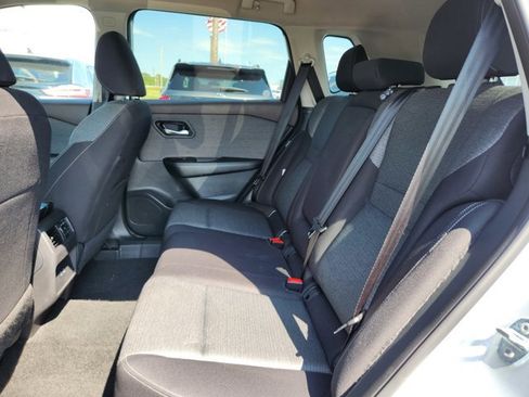 Used 2023 Nissan Rogue SV image 27