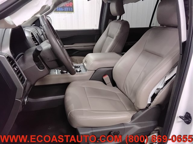 Used 2020 Ford Expedition XLT w/ Equipment Group 202A AWD/4WD image 10