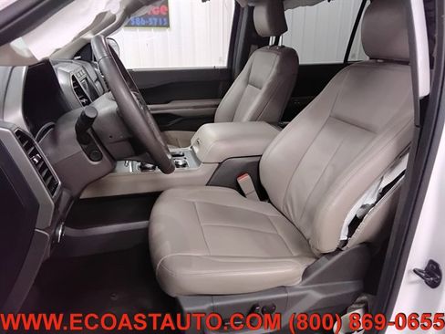 Used 2020 Ford Expedition XLT w/ Equipment Group 202A image 10