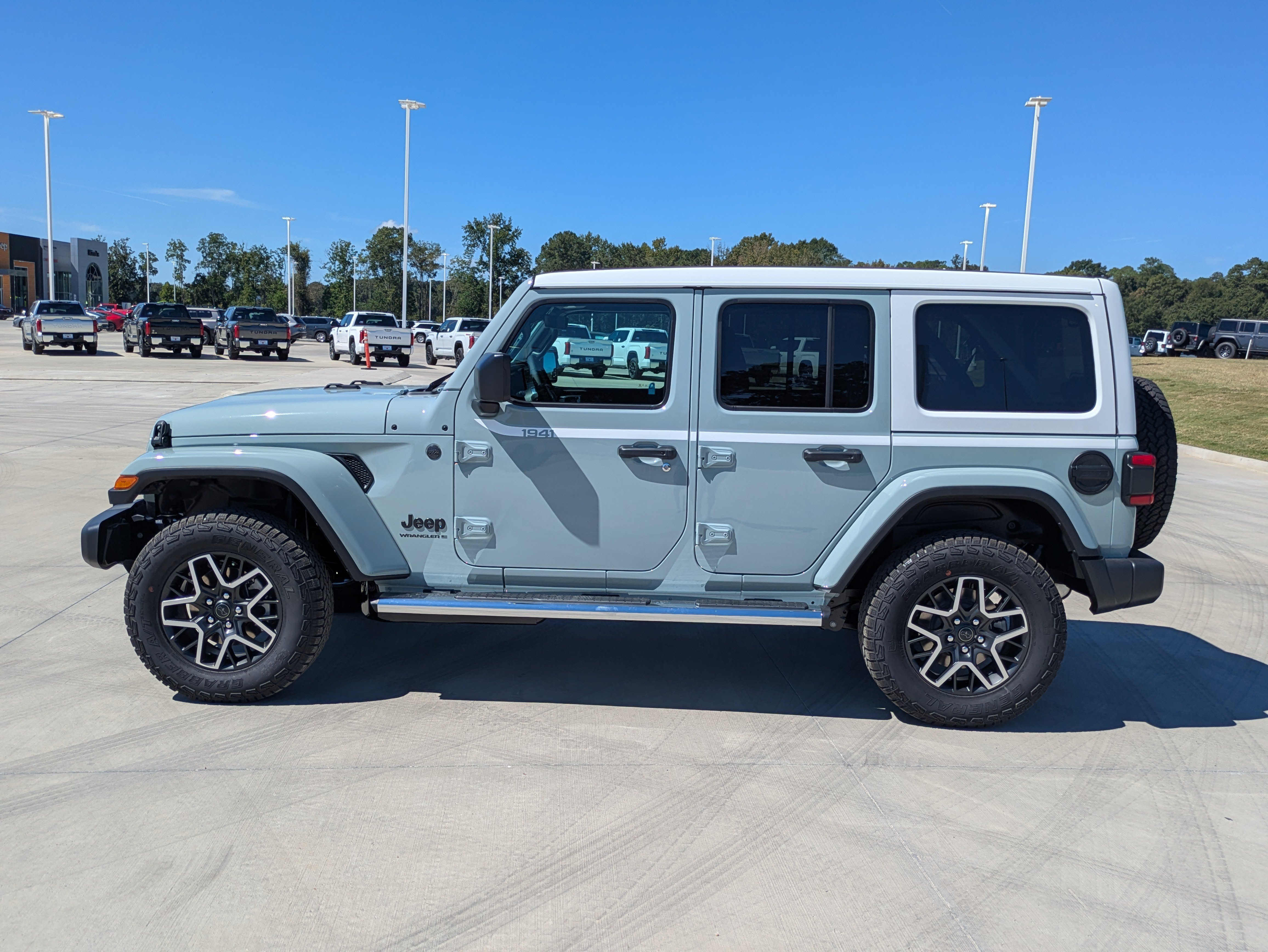 New 2027 Jeep Wrangler Unlimited Sahara AWD/4WD image 2
