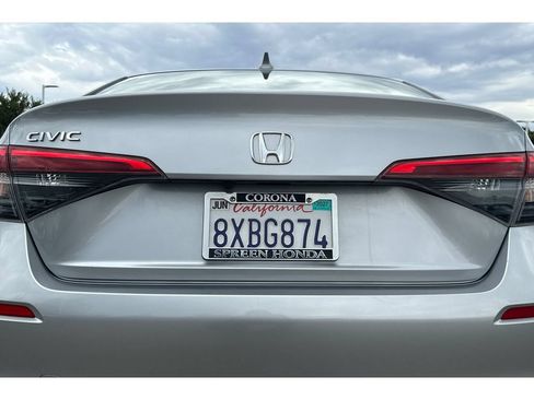 Used 2022 Honda Civic EX image 9