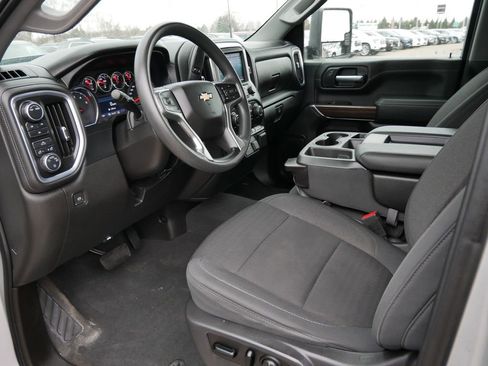 Used 2021 Chevrolet Silverado 2500 LT image 11