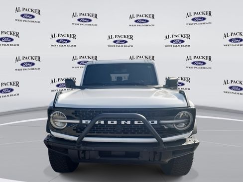 Used 2022 Ford Bronco Wildtrak image 8