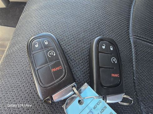 Used 2017 RAM 1500 Laramie w/ Convenience Group image 13