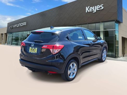 Used 2016 Honda HR-V LX image 4