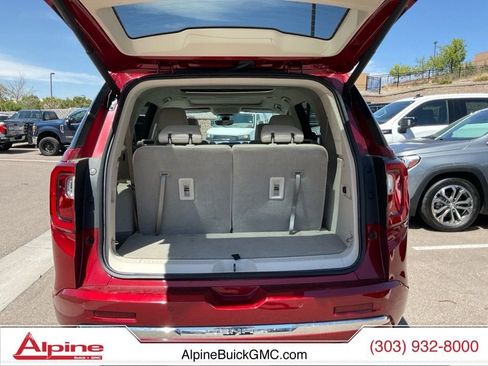 Used 2023 GMC Acadia Denali w/ Denali Ultimate Package AWD/4WD image 19