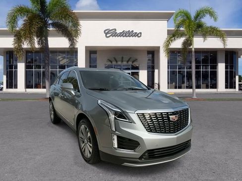 Certified 2023 Cadillac XT5 Premium Luxury image 3