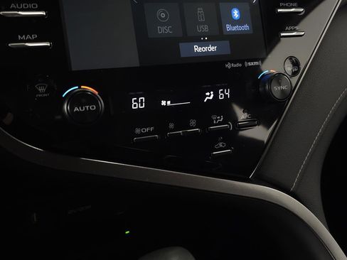 Used 2019 Toyota Camry XSE image 24