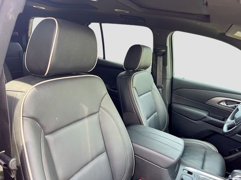 Used 2023 Chevrolet Traverse Premier AWD/4WD image 31