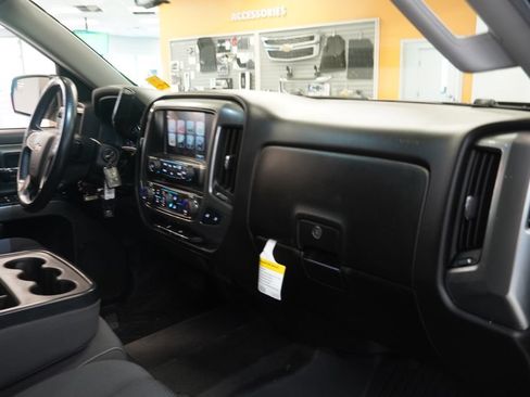 Used 2017 Chevrolet Silverado 1500 LT w/ All Star Edition AWD/4WD image 25