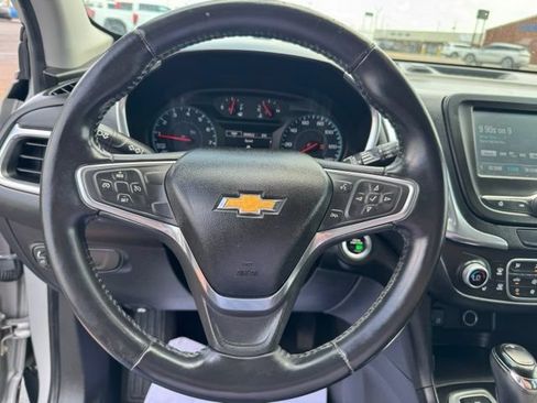 Used 2018 Chevrolet Equinox LT AWD/4WD image 12