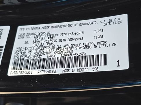Used 2024 Toyota Tacoma Limited w/ Limited Package (LT) AWD/4WD image 36