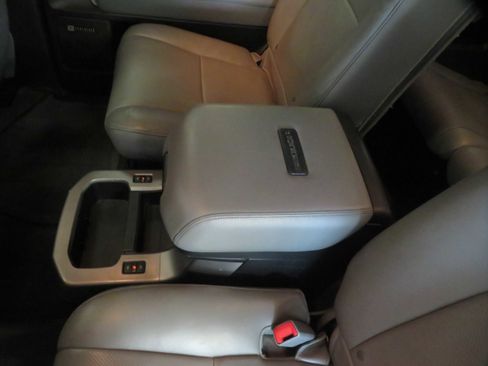 Used 2014 Toyota Sequoia Platinum AWD/4WD image 63
