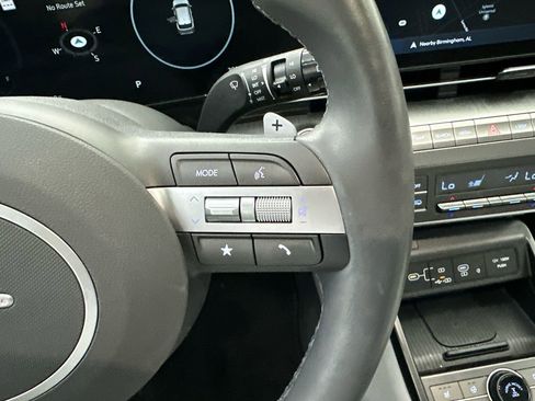 Used 2024 Hyundai Kona Limited image 28