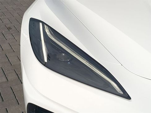 Used 2024 Chevrolet Corvette Stingray Preferred Conv image 11