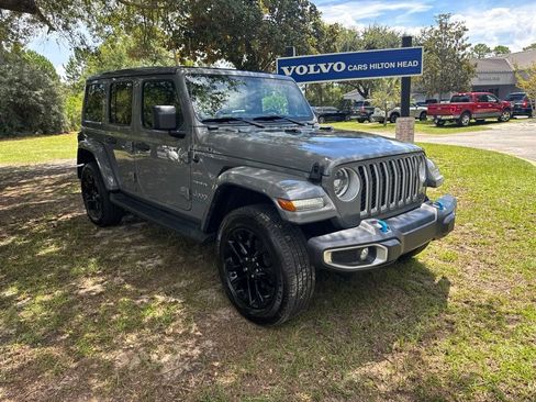 Used 2023 Jeep Wrangler Unlimited Sahara w/ Cold Weather Group AWD/4WD image 1