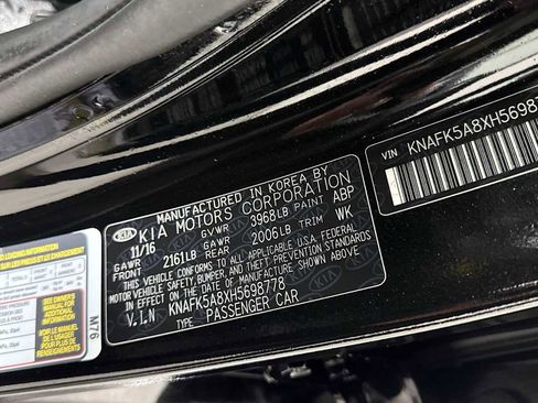 Used 2017 Kia Forte LX image 12