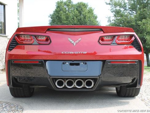 Used 2015 Chevrolet Corvette Stingray Convertible w/ 2LT Preferred Equipment Group RWD image 17