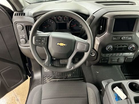 Used 2024 Chevrolet Silverado 2500 Custom w/ Custom Value Package AWD/4WD image 19