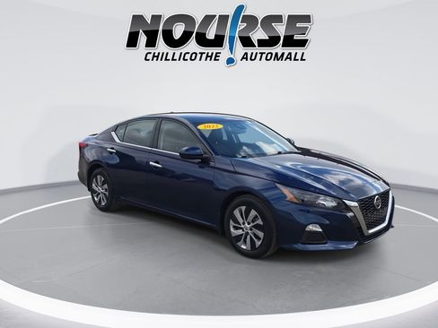 Used 2022 Nissan Altima 2.5 S image 2