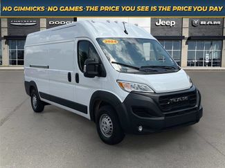 Used 2024 RAM ProMaster 2500 w/ Convenience Group FWD video 1