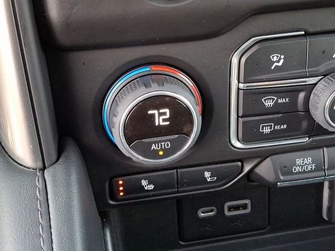 Used 2022 Chevrolet Tahoe LT image 21