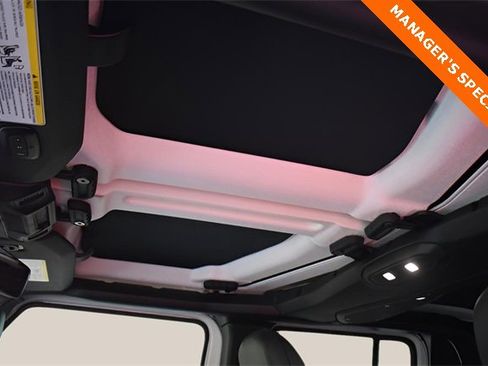 New 2025 Jeep Gladiator Rubicon image 9