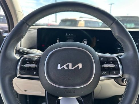 Used 2025 Kia Sorento S w/ Panoramic Sunroof Package FWD image 8