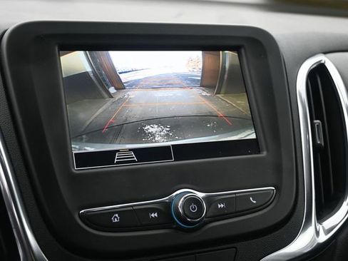 Used 2024 Chevrolet Equinox LT image 29