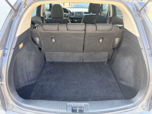 Used 2018 Honda HR-V LX image 14