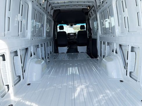 New 2025 Mercedes-Benz Sprinter 2500 image 35