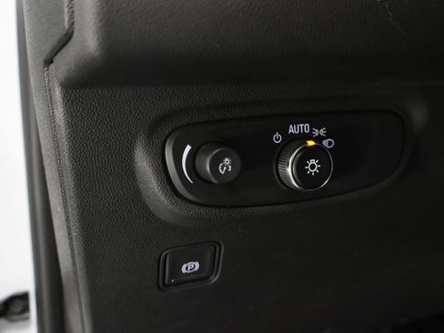 Used 2024 GMC Terrain SLE w/ Driver Convenience Package AWD/4WD image 40