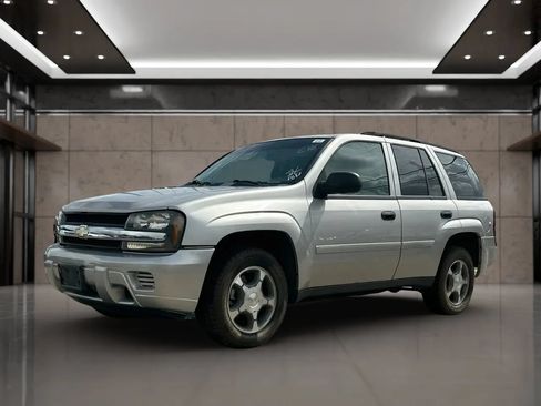 Used 2007 Chevrolet TrailBlazer LS w/ LS Preferred Equipment Group RWD image 2