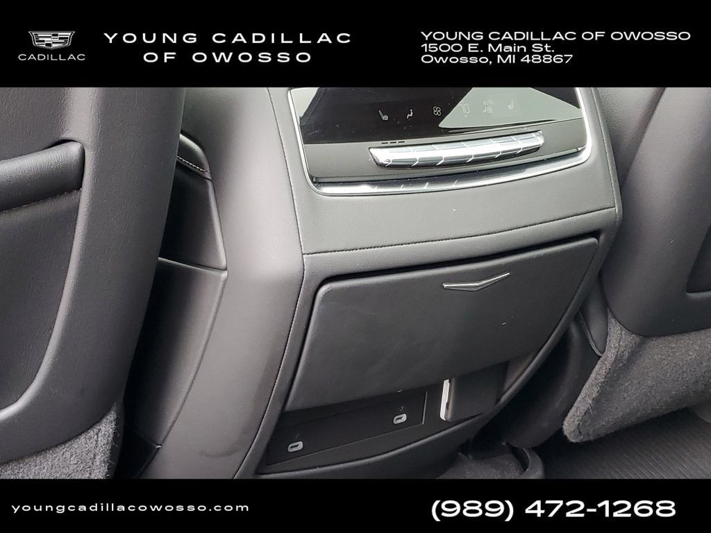 Certified 2024 Cadillac Escalade Premium Luxury w/ Performance Package AWD/4WD image 31