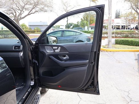 Used 2020 Mercedes-Benz GLE 350 4MATIC w/ Premium Package image 23