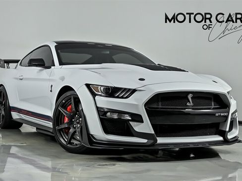 Used 2021 Ford Mustang Shelby GT500 w/ Carbon Fiber Track Pack RWD image 1