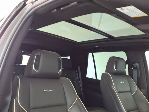 Used 2023 Cadillac Escalade Premium Luxury w/ LPO, Floor Liner Package AWD/4WD image 21