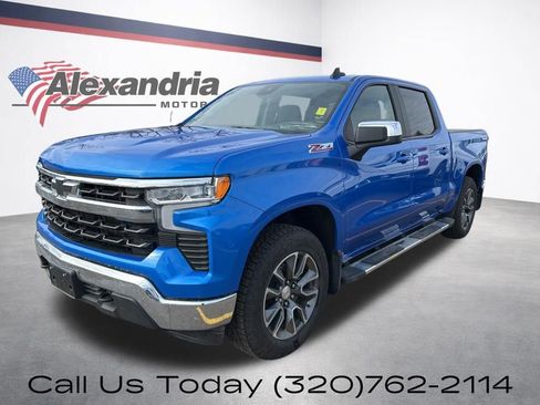Used 2025 Chevrolet Silverado 1500 LT image 1