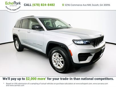 Used 2022 Jeep Grand Cherokee Laredo w/ Luxury Tech Group I