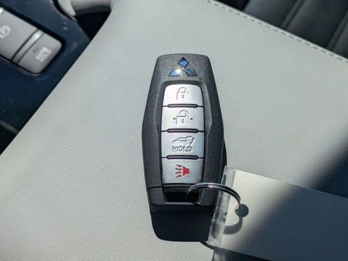 New 2026 Mitsubishi Outlander SE image 34