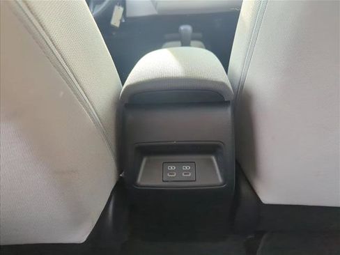 Used 2023 Toyota Corolla LE image 16