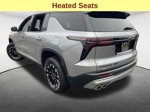 Used 2025 Chevrolet Traverse Z71 image 10