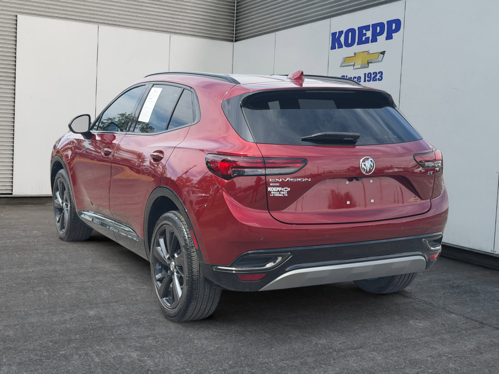 Used 2023 Buick Envision Preferred w/ Sport Touring Package AWD/4WD image 3