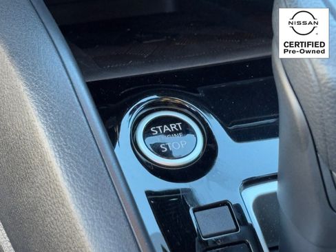 Certified 2025 Nissan Versa SV w/ Trunk Package image 25