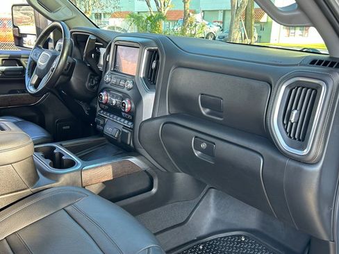 Used 2022 GMC Sierra 2500 Denali image 49