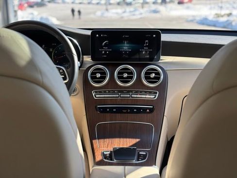 Certified 2022 Mercedes-Benz GLC 300 4MATIC image 31